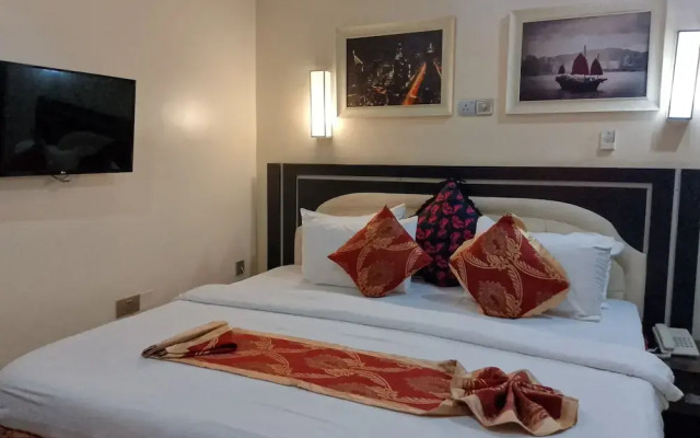 Ice Grand Hotel & Suites