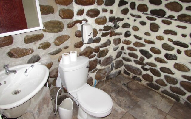 Amanzimlotzi Riverside Bush Camp