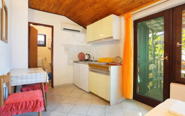 Apartments by the sea Okrug Gornji, Ciovo - 1069
