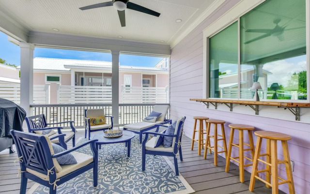 Walk to Pass Christian Beach: Stunning Family Home