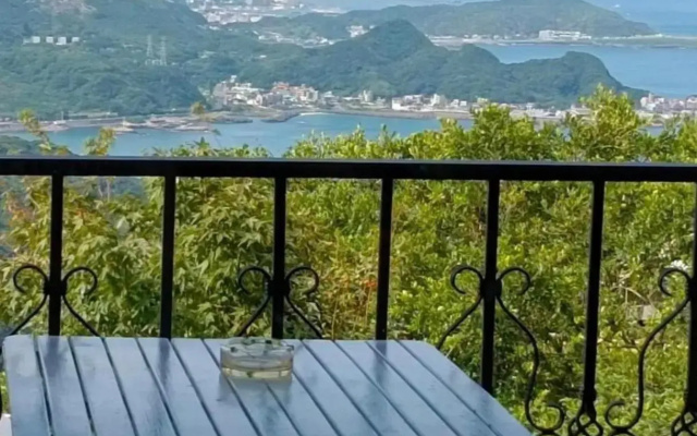Jiufen Golden House