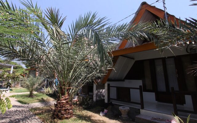 OYO Life 93125 Kos Bale Lumbung Syariah
