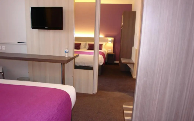 Brit Hotel Vannes-Theix
