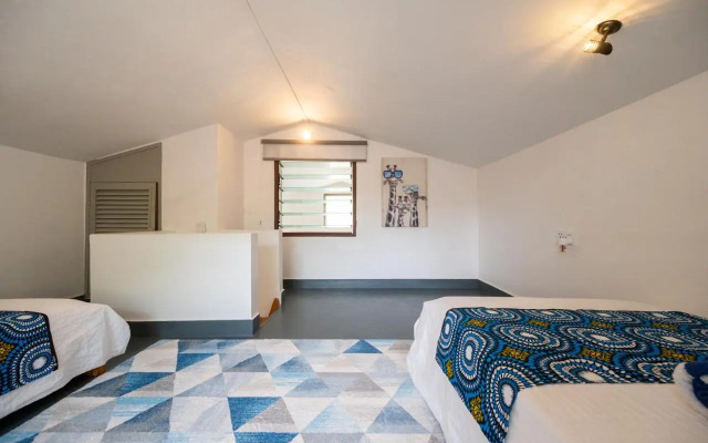 Oasys House - Beautiful Private Beach Front Home