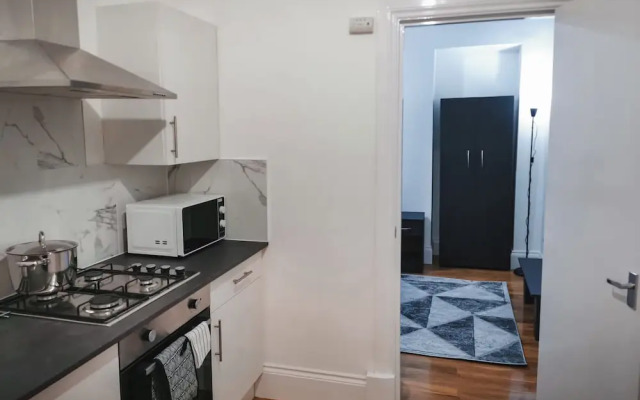SH Apartments - Dixon Street