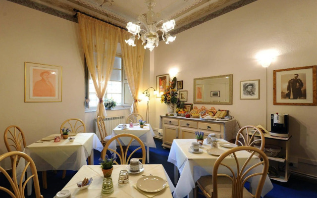 Petit Maison Sainte Justine