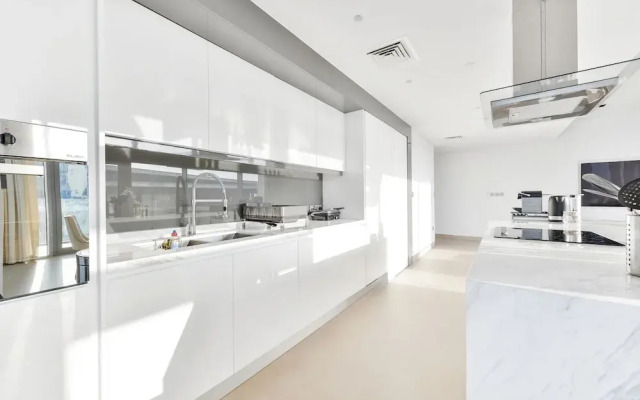 Luxury 2BR - Awesome Views - Ain Dubai