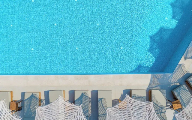 Aethrion Luxury Villas & Suites