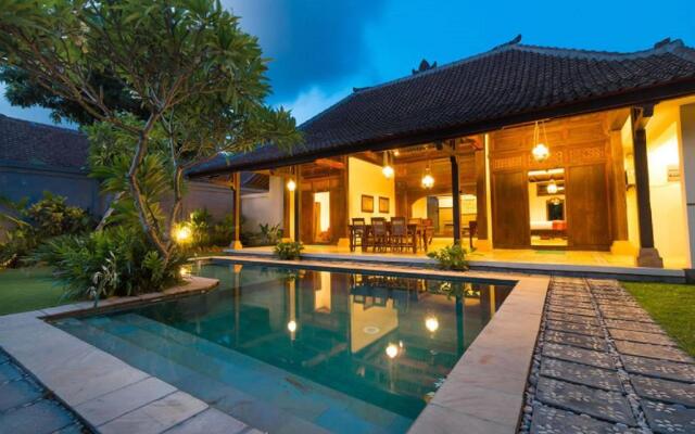 Bali Royal Heritage Villas