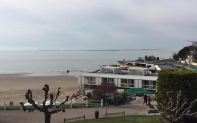 Appart Hotel Beau Rivage