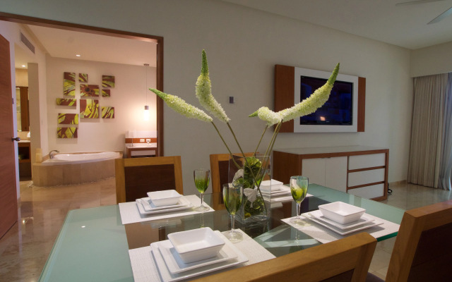 The Reef 28 Hotel & Spa - Luxury Adults Only - All Suites