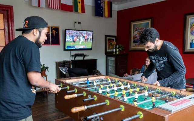 Flying Dog Backpackers Hostel