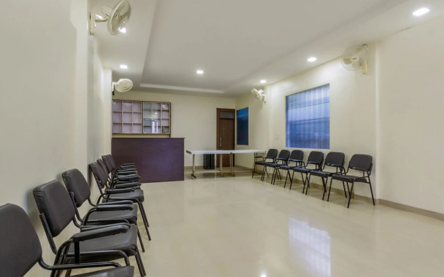 OYO 22349 Hotel Rainbow Inn