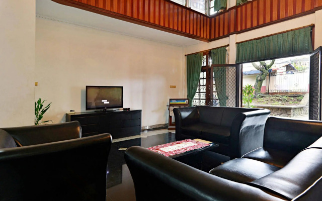 ZEN Rooms Villa Duta