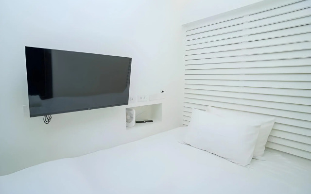 Play Poshtel & Cafe (SHA Certified)