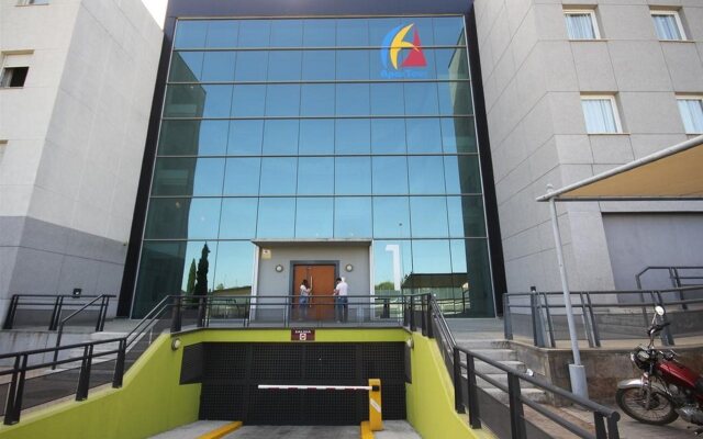 Apartamentos Vértice Sevilla Aljarafe