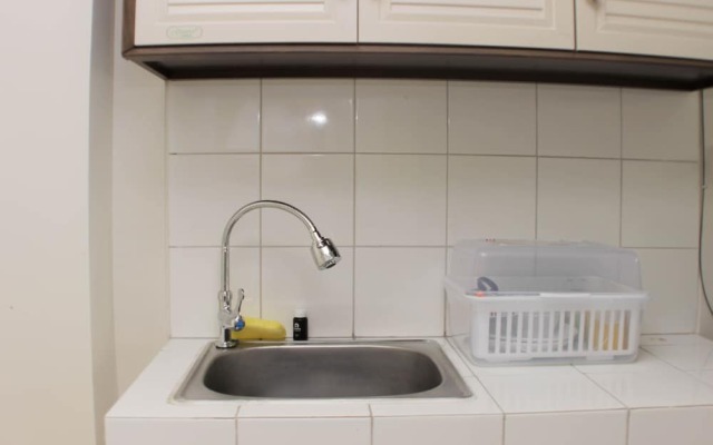 Cozy And Modern Studio Apartment At Springlake Summarecon Bekasi