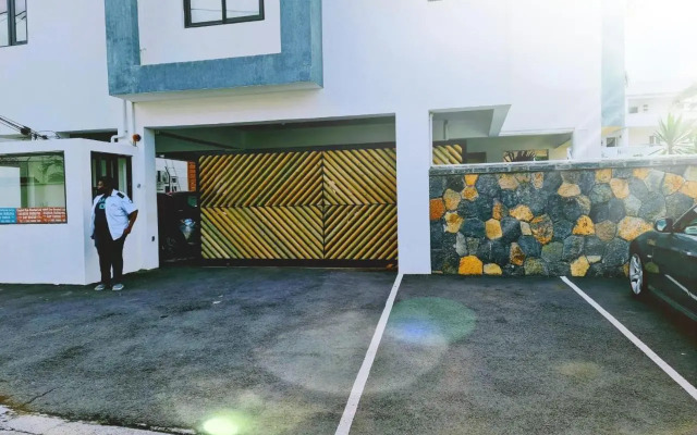 Luxury 3 bedrooms Apartment Flic en Flac