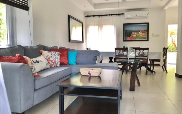 Cosy 4bdr beach house in Ochio Rios
