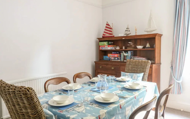 Elm Villa