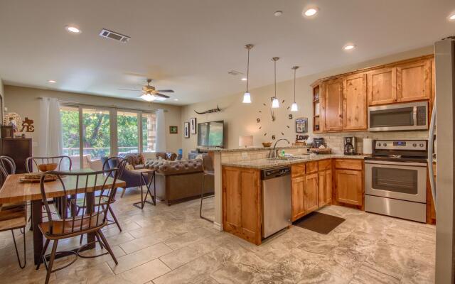 Guadalupe River Oasis RG 211