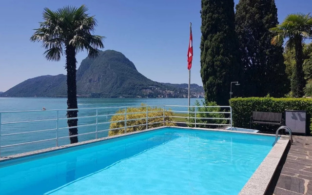Terrace On The Lake