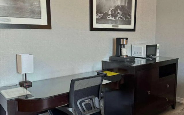 Big Bird Inn Wawa, SureStay Collection by Best Western