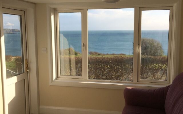 White Wave Cottages