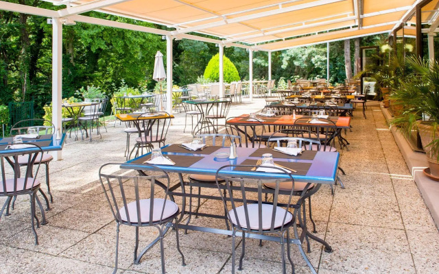 Hotel Novotel Aix en Provence Pont de l'Arc Fenouillères