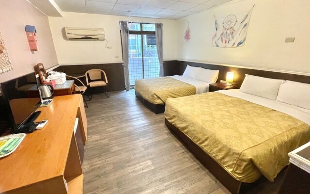 Yi Sian Hot Spring Hotel