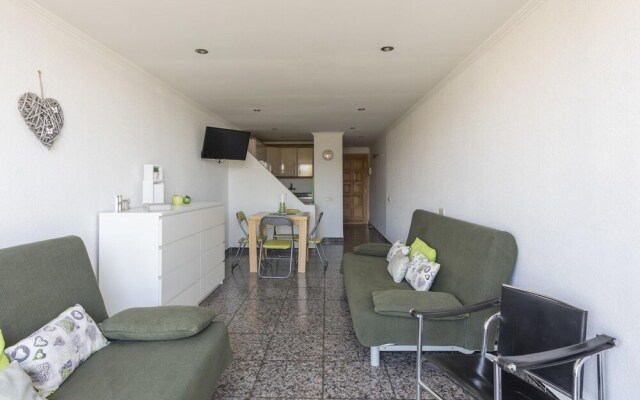 Simplistic Apartment in La Pineda near Sea