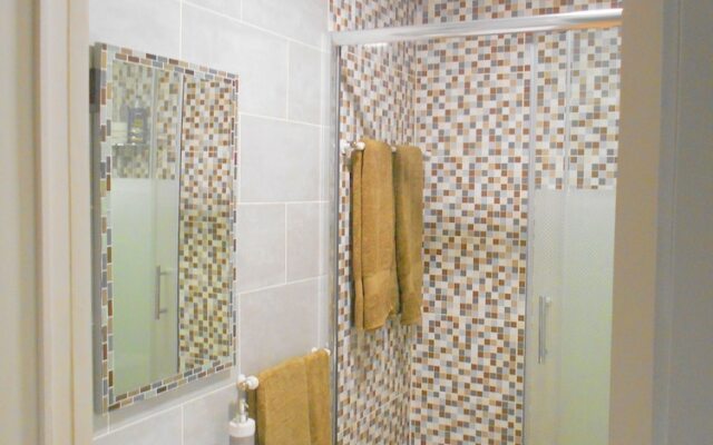 Arade room