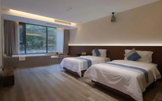 Xunmiri Qinin Villa