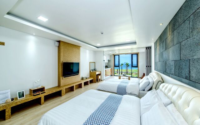 Sun & Moon Resort