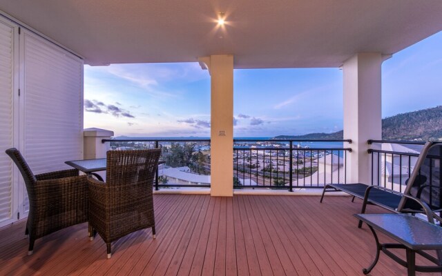 2522 Blue Horizon - Airlie Beach