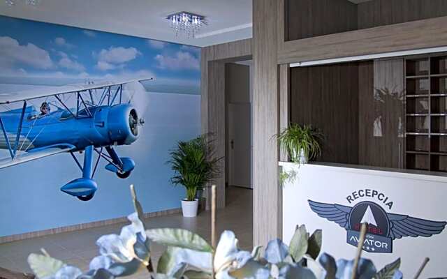 Aviator Garni Hotel