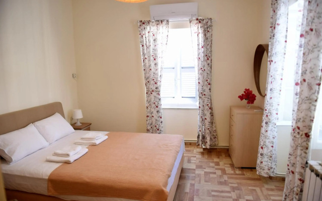 Kalogiannis Apartments (AcquaBlue & SunnyShades)