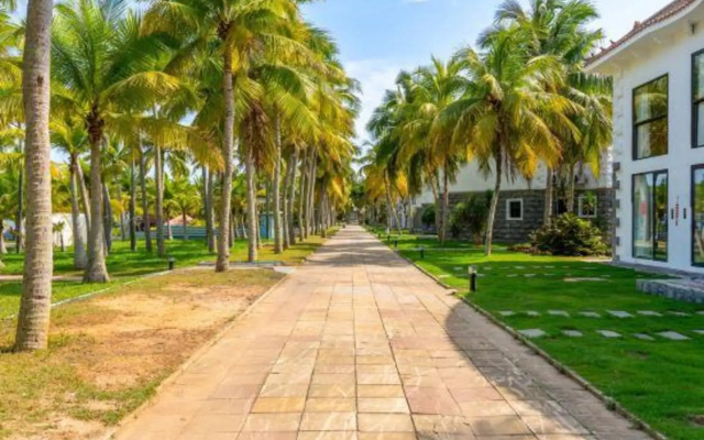 Tianfu Yunlong Bay Holiday Resort