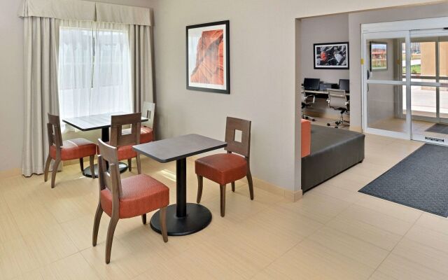 Scottish Inns & Suites