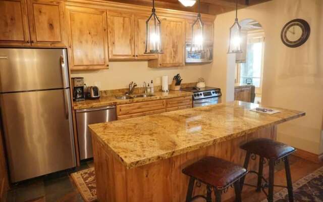 1034 Cooper Ave E #25a