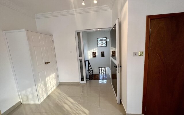 Beautiful one bed Apartment in Tema, Community 6