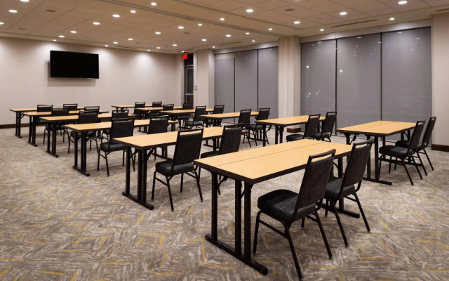 Courtyard by Marriott Charlotte Northlake