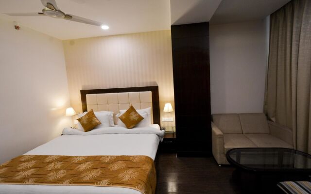 OYO Premium JHV Mall Cantonment
