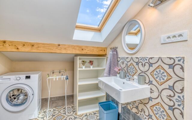 Beach Apartment Kostrena 2