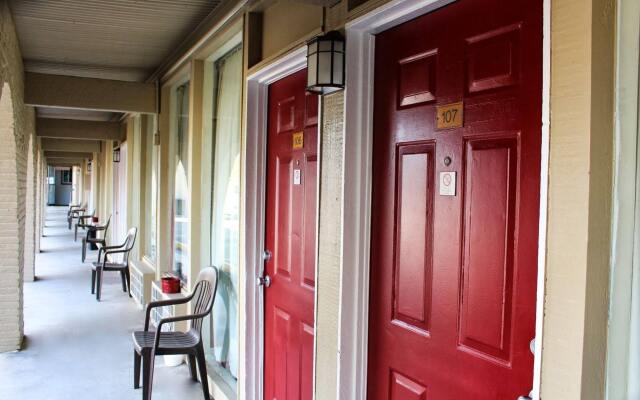 Executive Inn and Suites