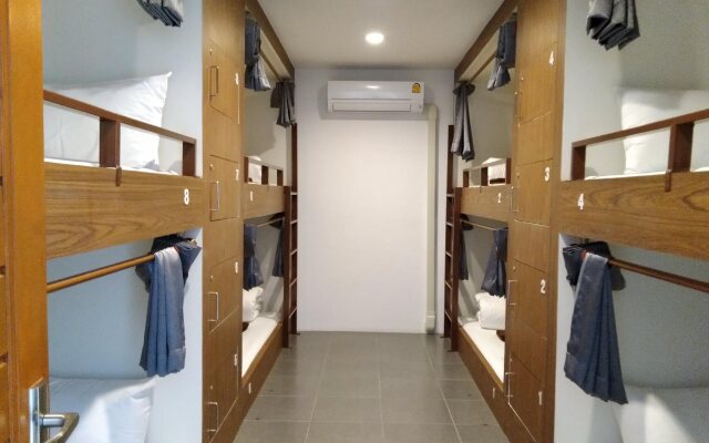 Wee Hostel