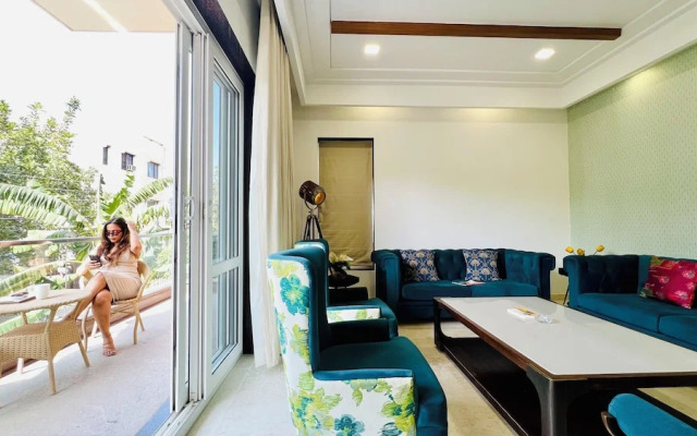 BluO Luxury Stay Medicity Balcony TubGym