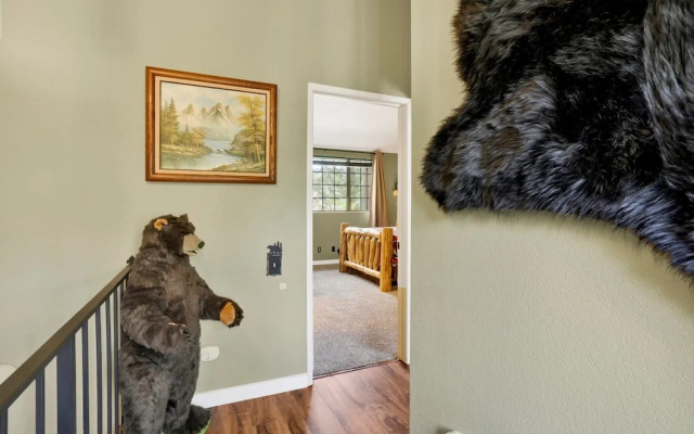 Woodland Retreat #2548