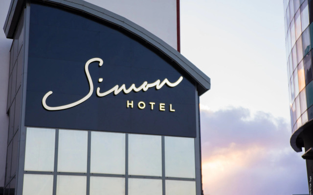 Simon Hotel