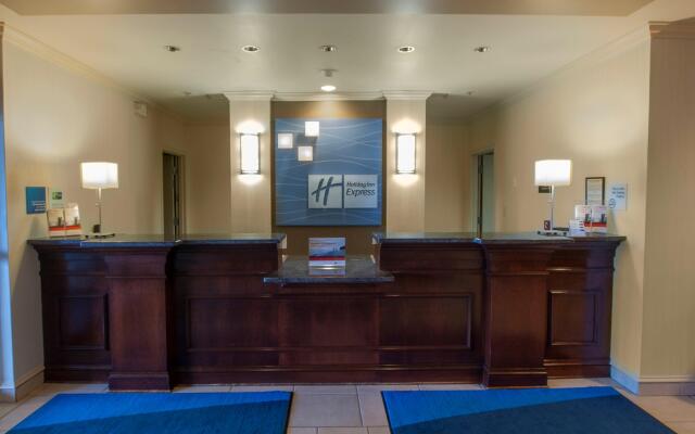 Holiday Inn Express Hotel & Suites Buffalo-Airport by IHG